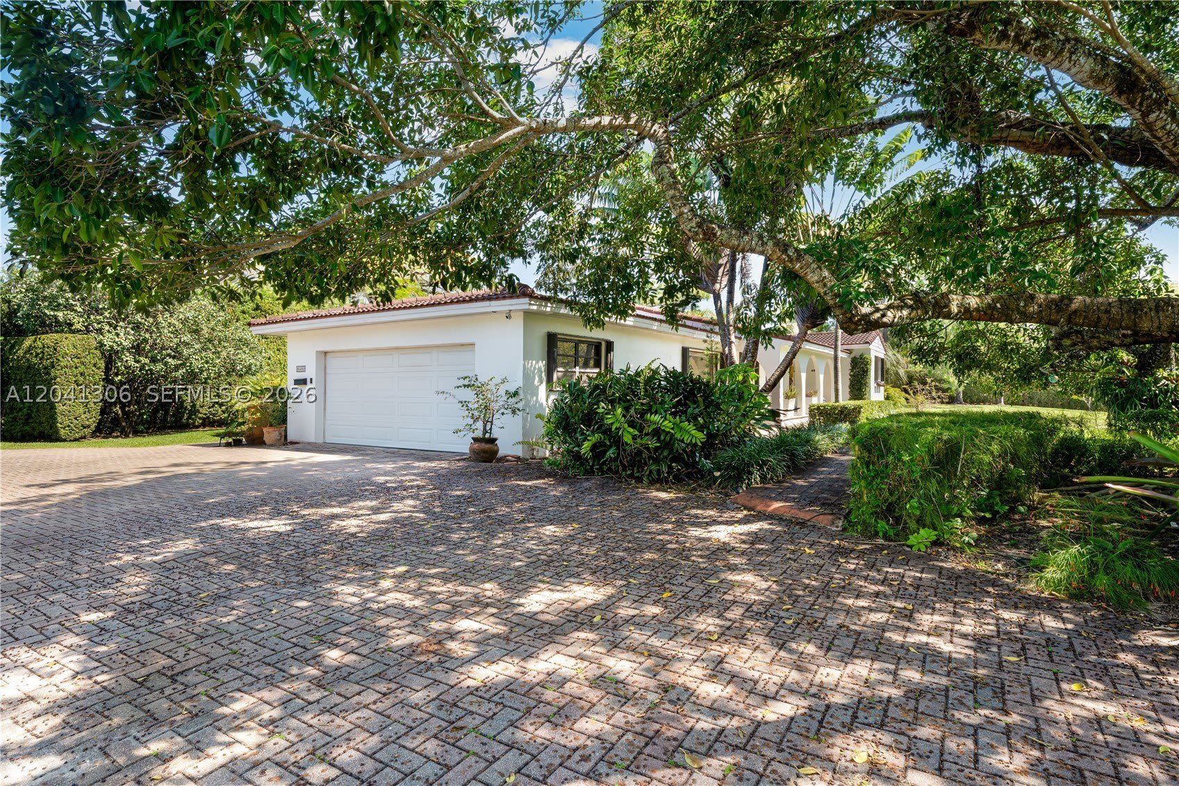 8480 SW 66th St – photo 2
