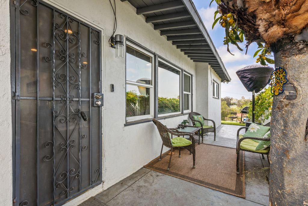 3254 Logan Ave – photo 5