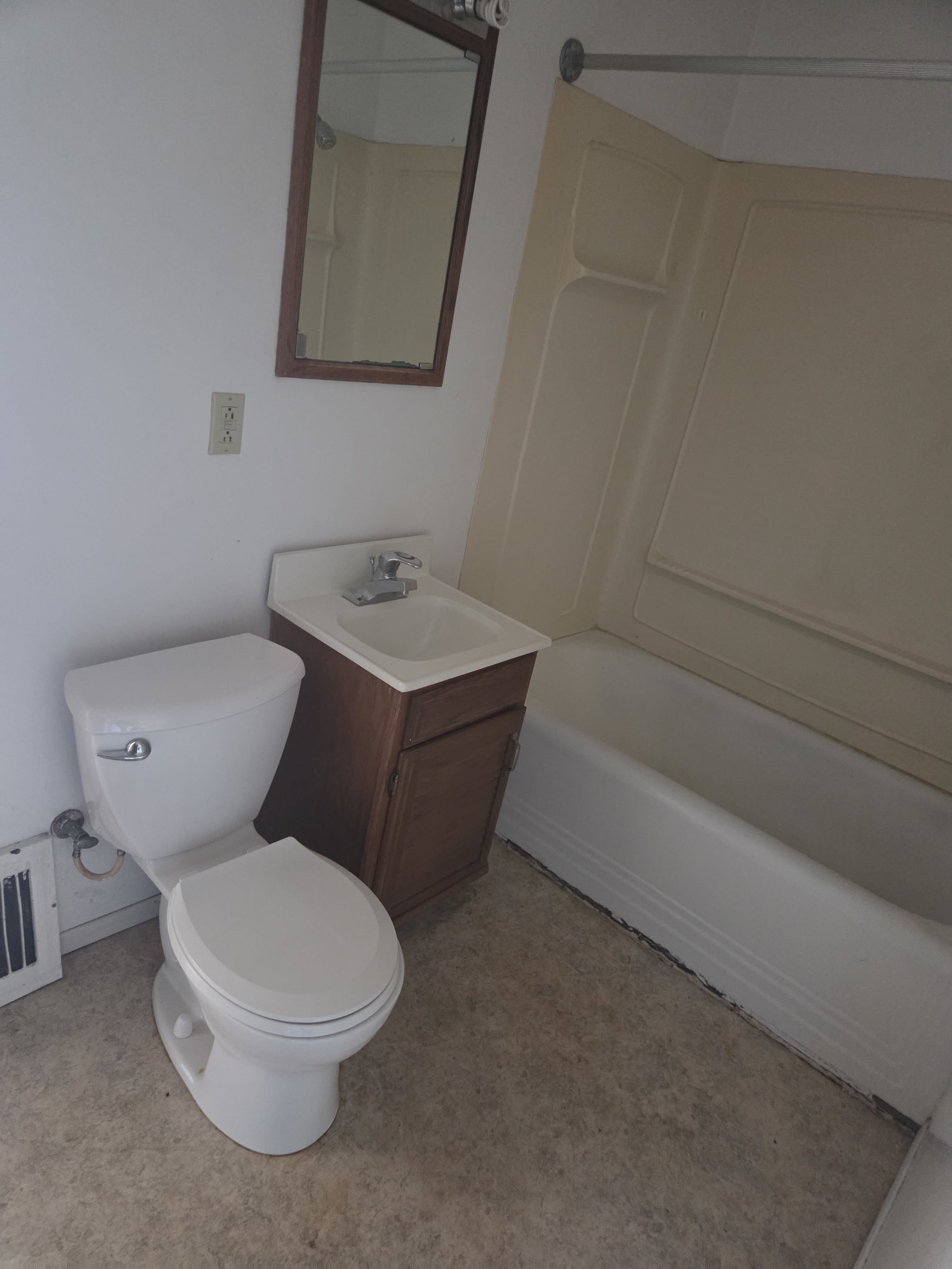 532 Eisenhower Ave – photo 2