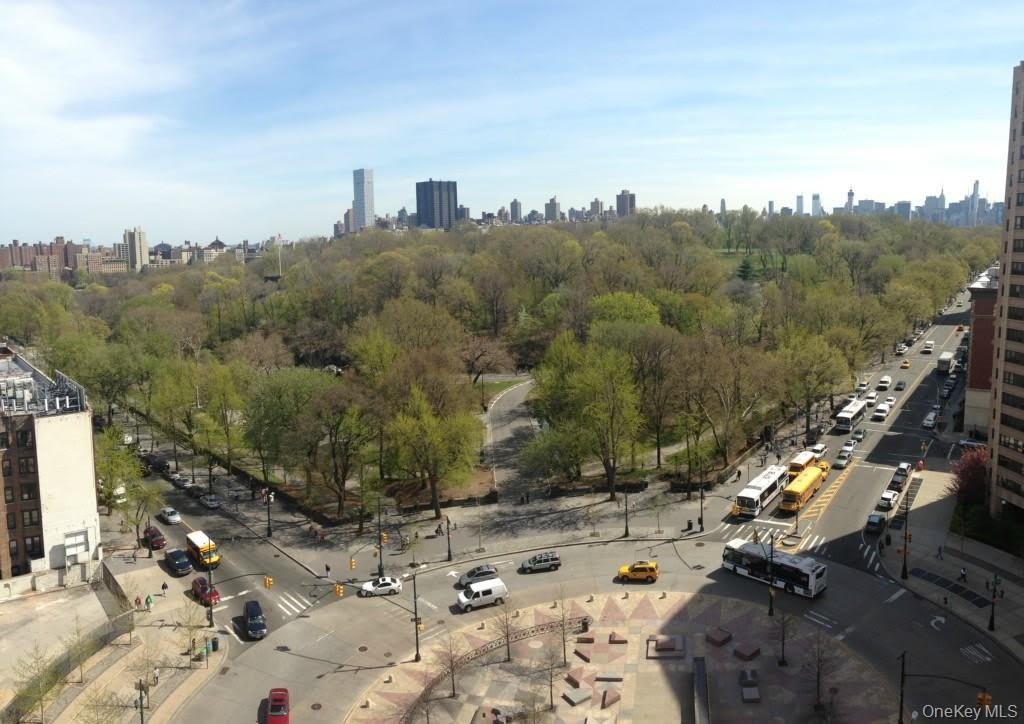 301 W 110Th Street – photo 1