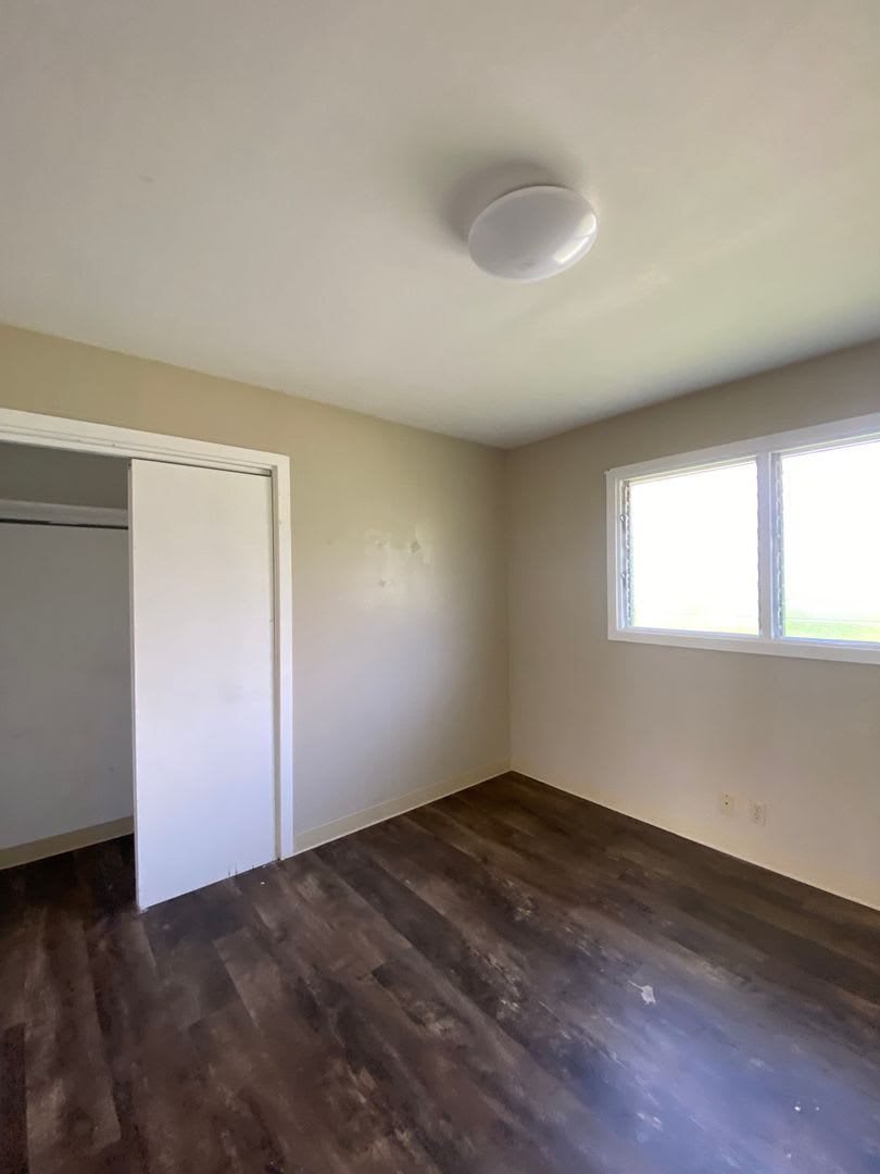 Single Family 3 Bedroom/1 Bath – photo 4