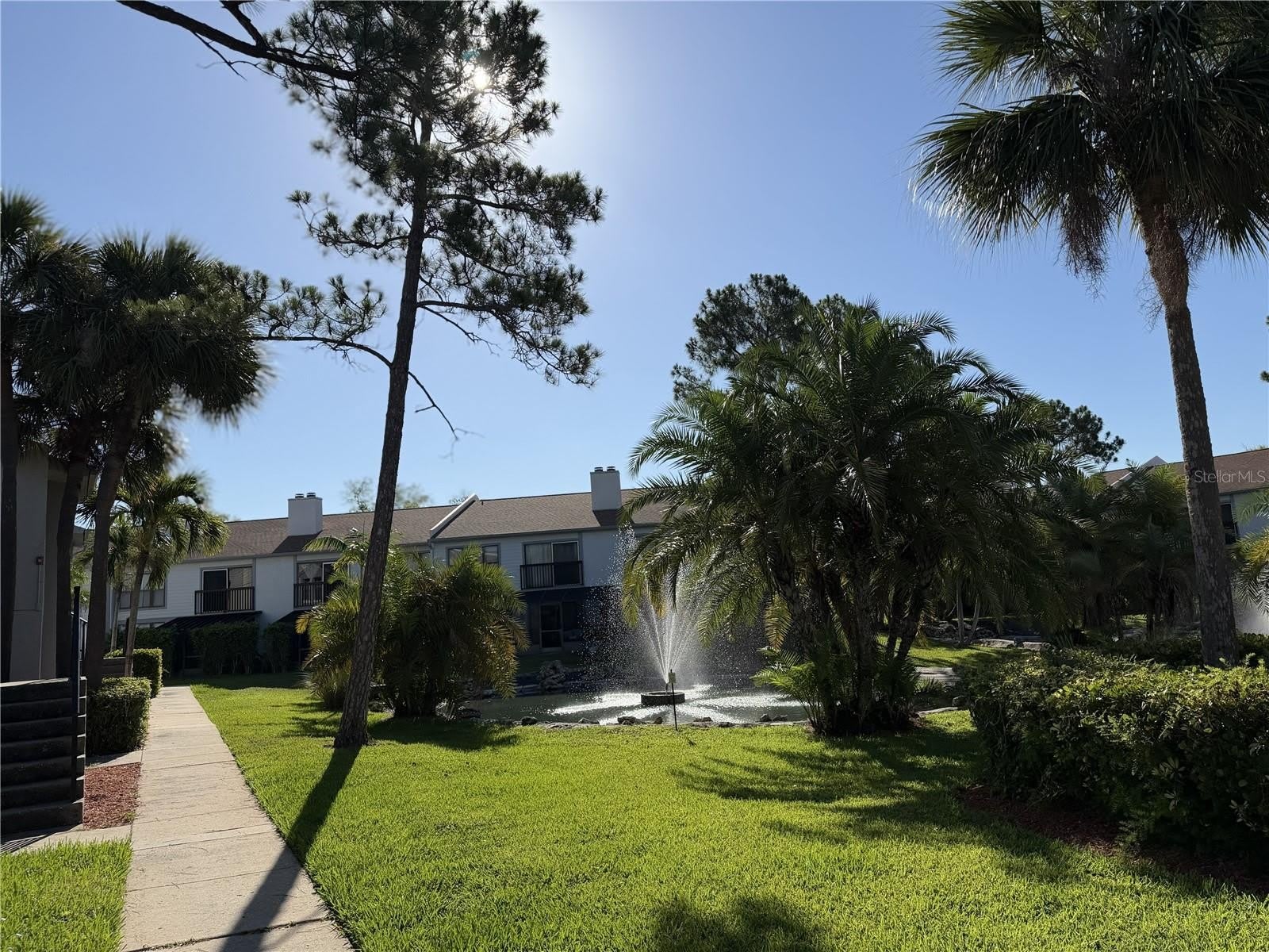 1986 PELICAN LANDING Boulevard – photo 4