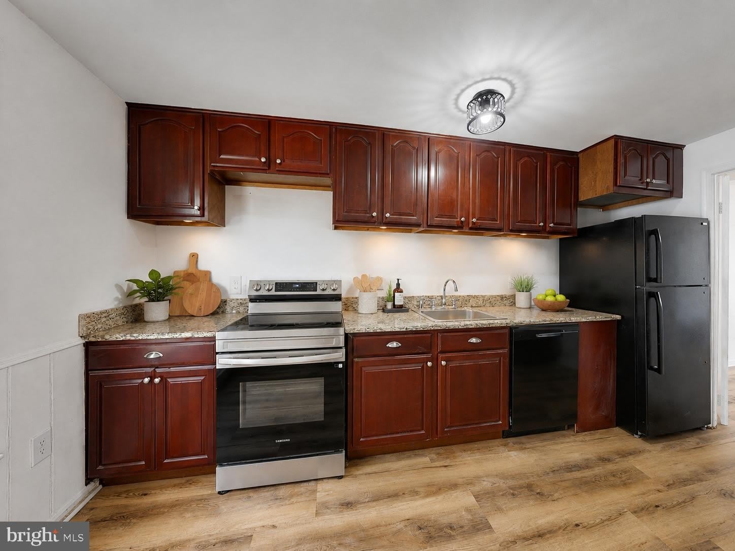 8105 Kenova Lane – photo 5