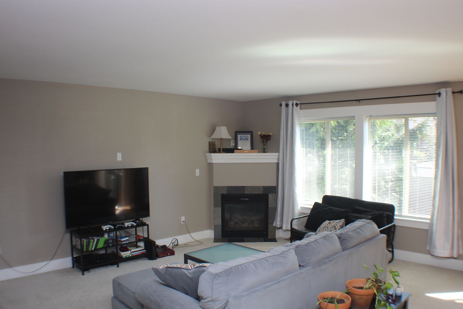 3 Bedroom 2 5 Townhome – photo 2