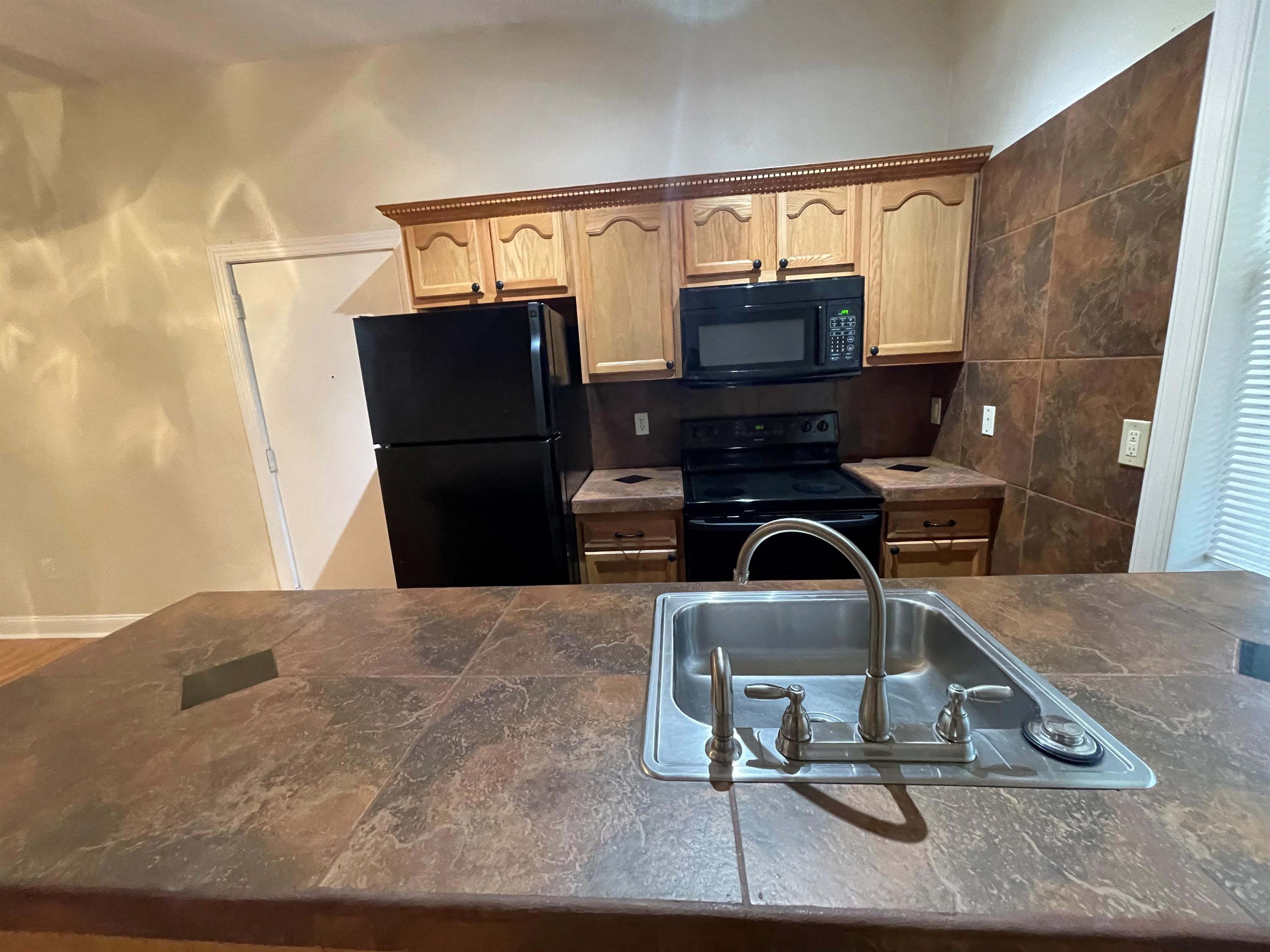219 S Fairmount St Apt 1 – photo 2