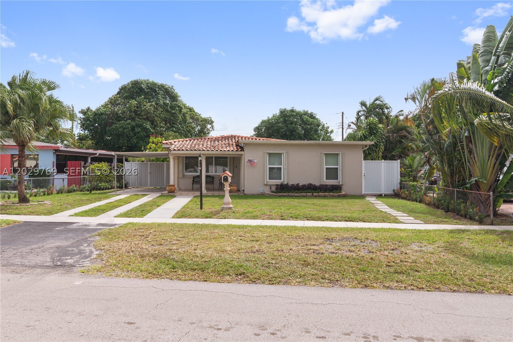 210 E 61St St – photo 1
