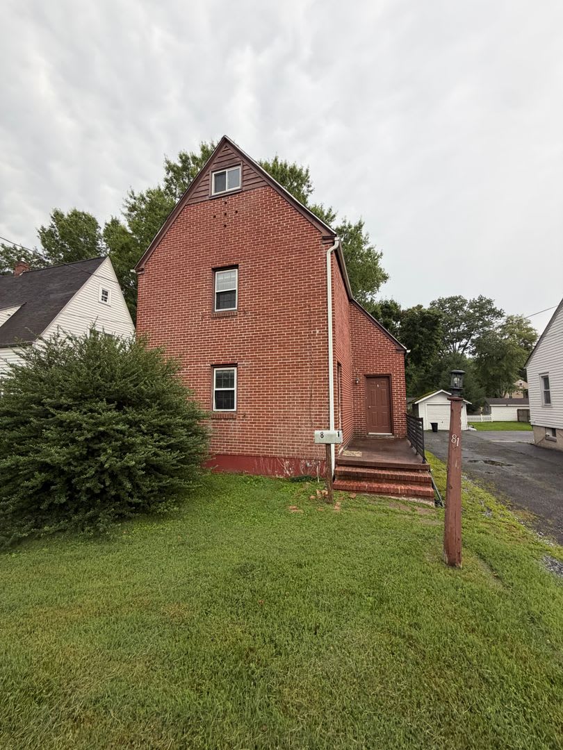 81 E Park Place – photo 1