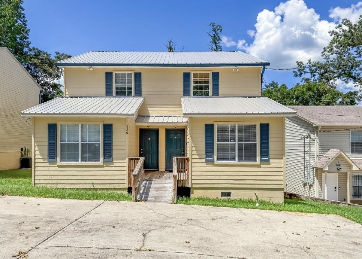 836 W Georgia Street – photo 1