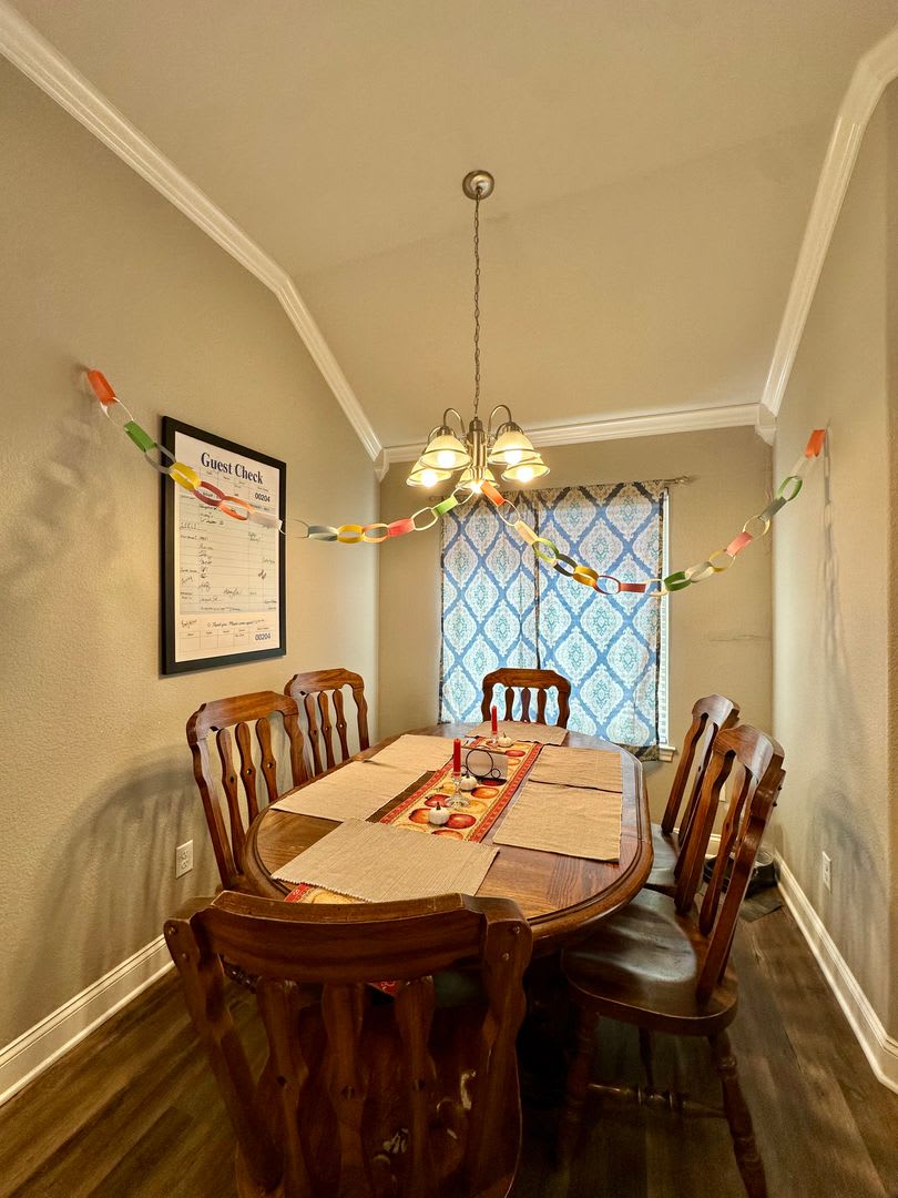 Spacious 4-Bed, 4.5-Bath Home in the Heart of the Baylor Bubble! – photo 5
