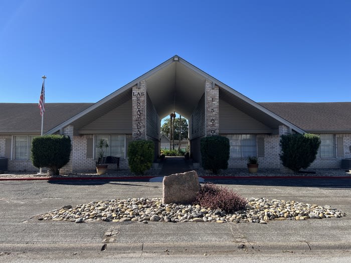 1500 Palm Valley Drive West – photo 2