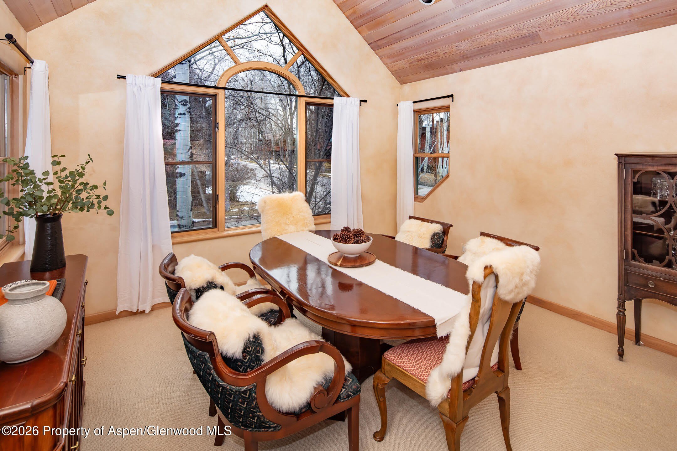 333 W Hopkins Avenue – photo 5