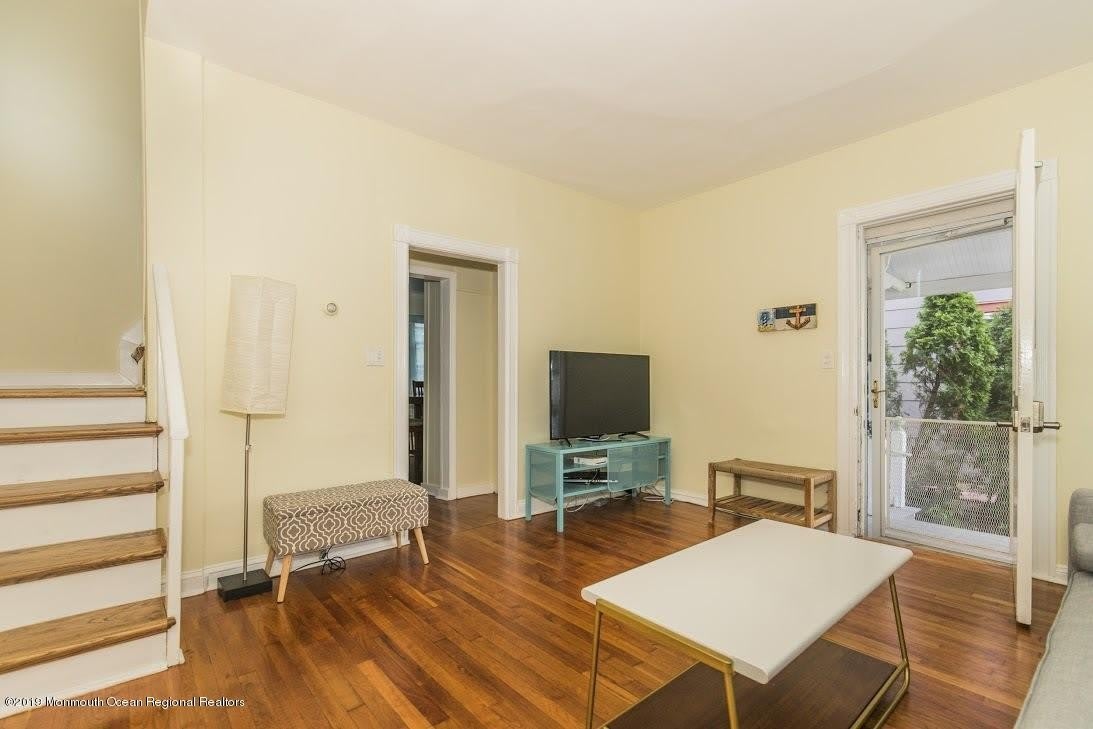 105 Webb Avenue – photo 4