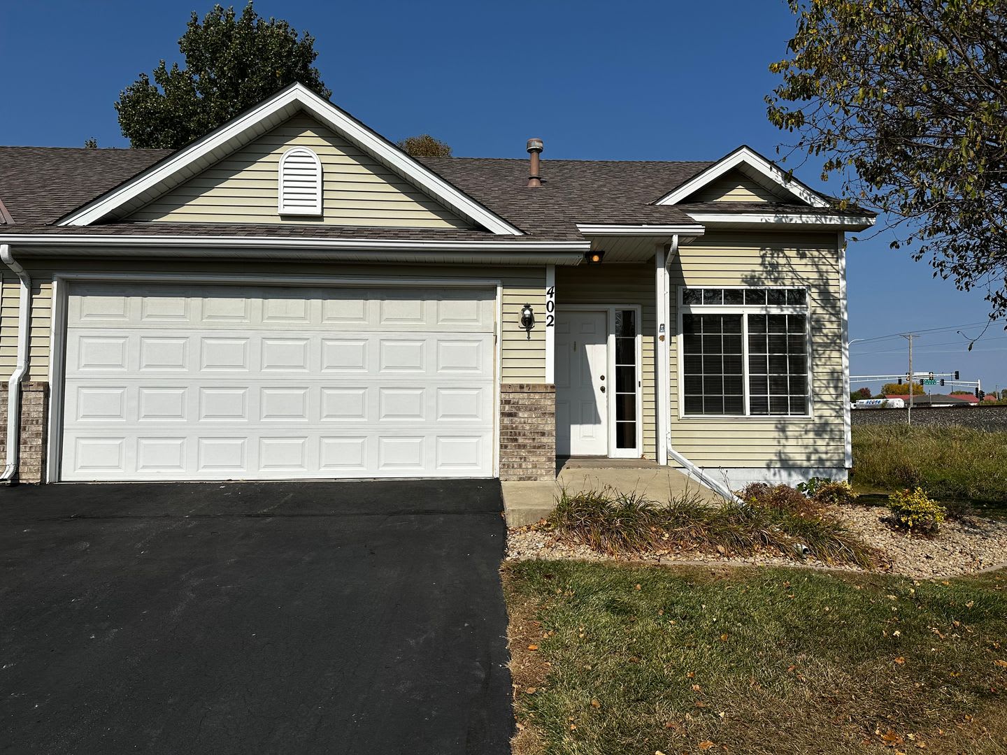 2bed 2bath townhome – photo 1