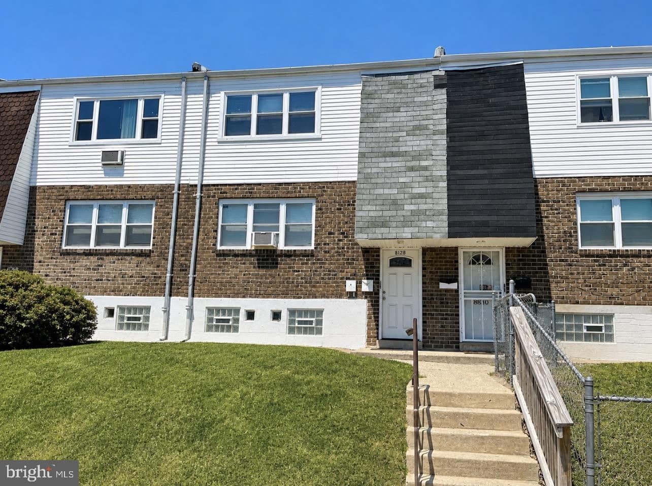 8828 COTTAGE Street – photo 1