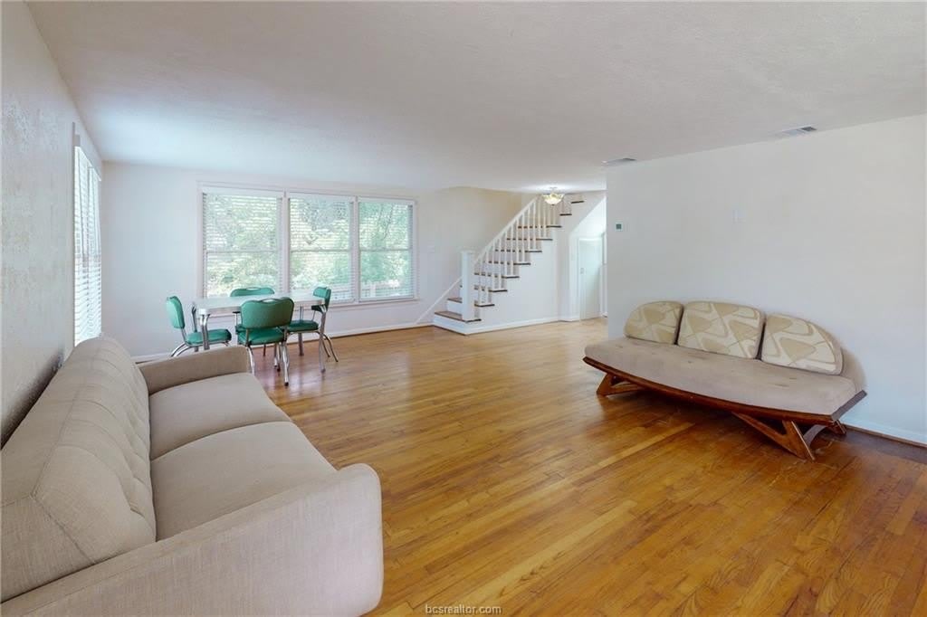 511 Homestead – photo 4