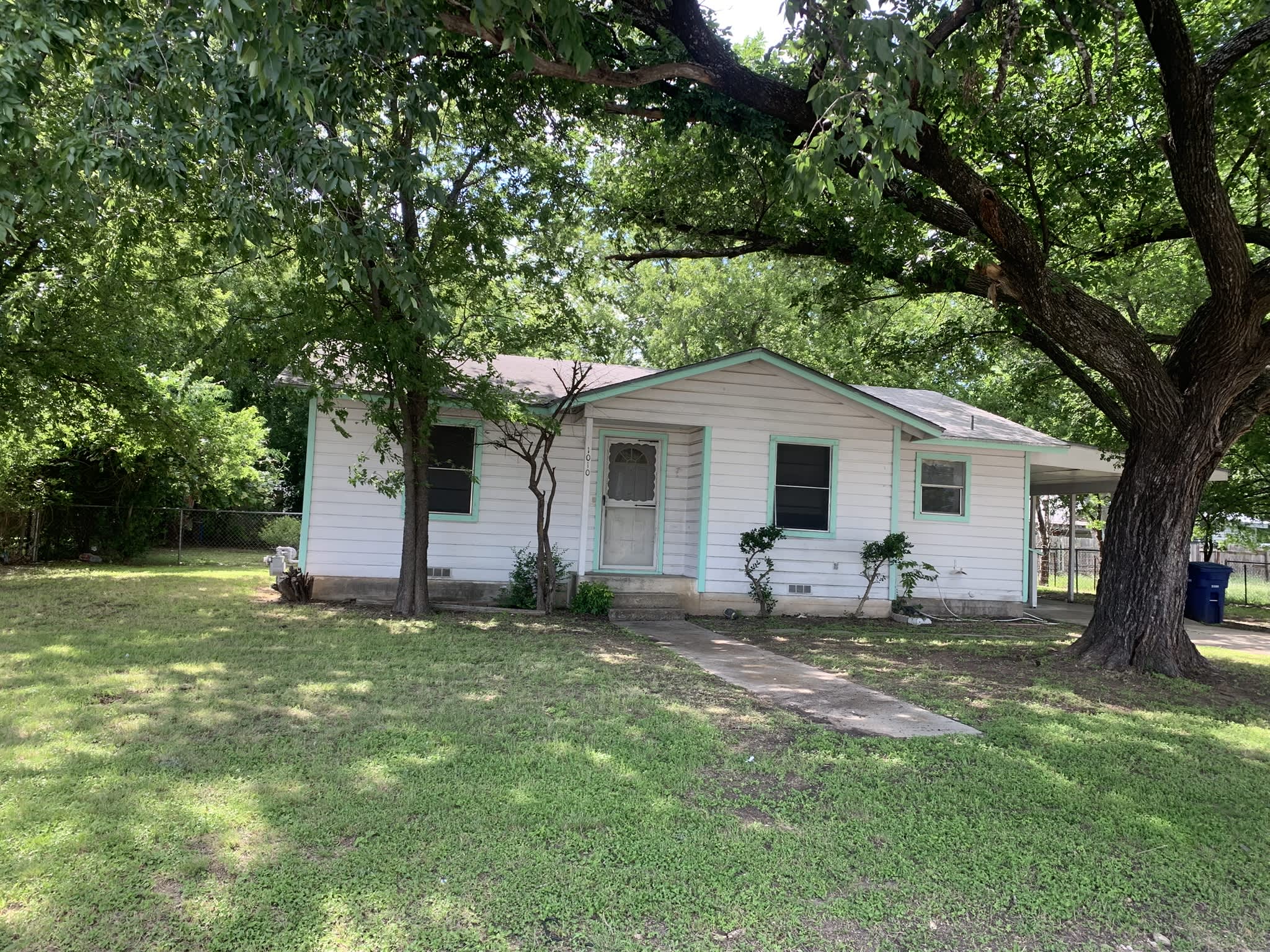1010 Georgetown Rd – photo 2