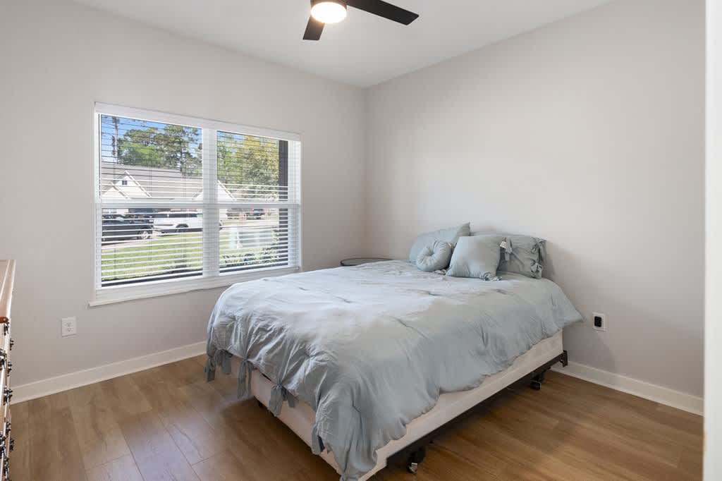 129 Winchester Place – photo 2