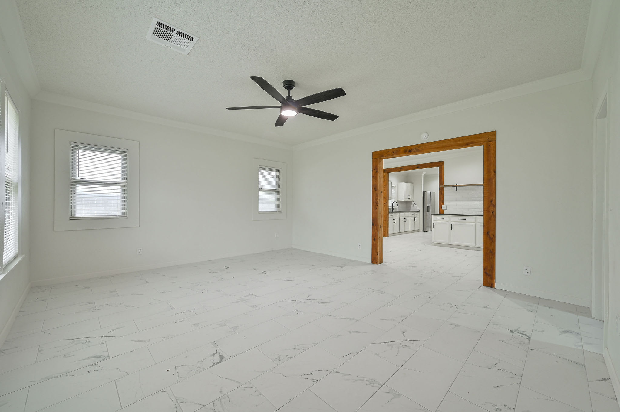 1017 Northeast 16th Street – photo 4