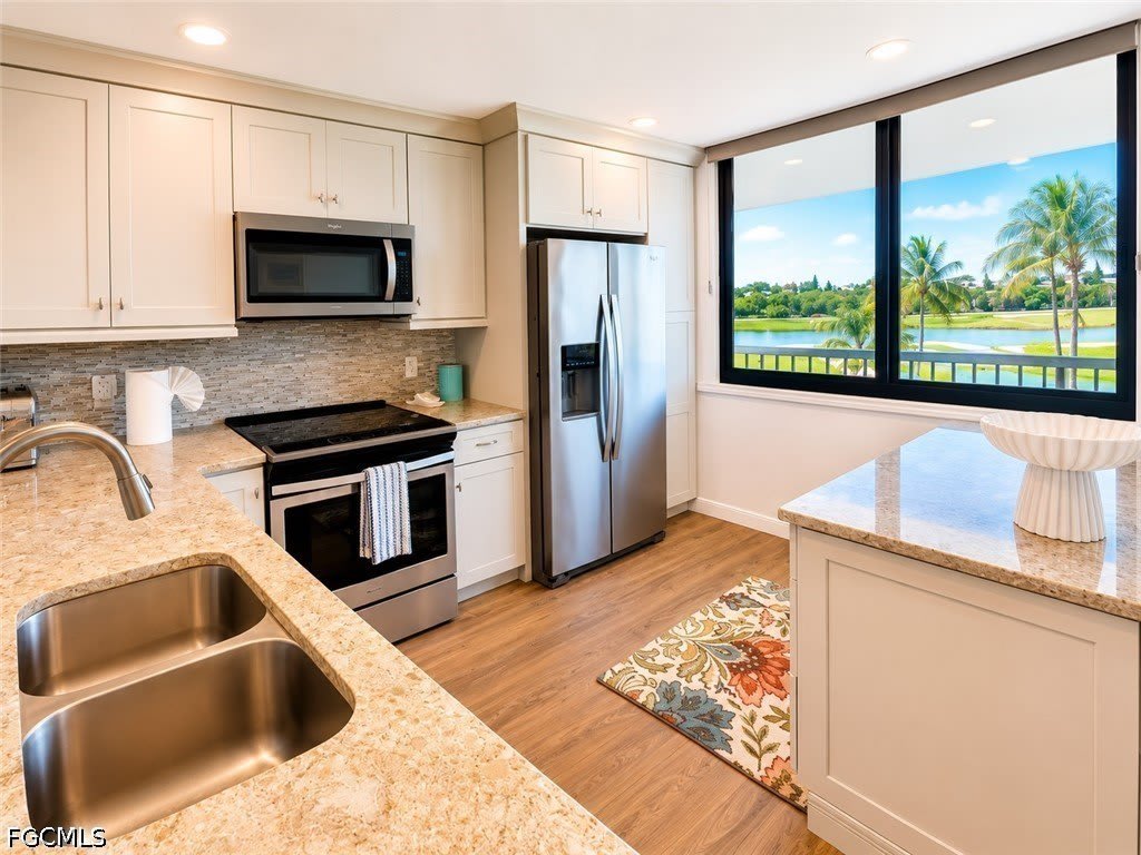 4203 Bay Beach Lane – photo 3