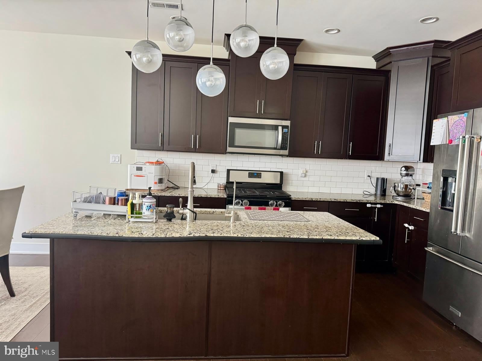 607 MOCKERNUT Court – photo 3