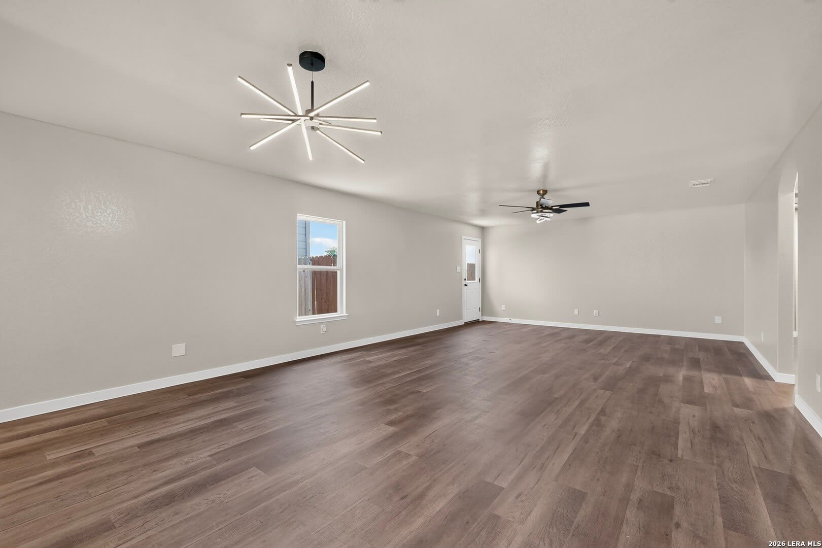 15018 SILVER TREE CV – photo 3