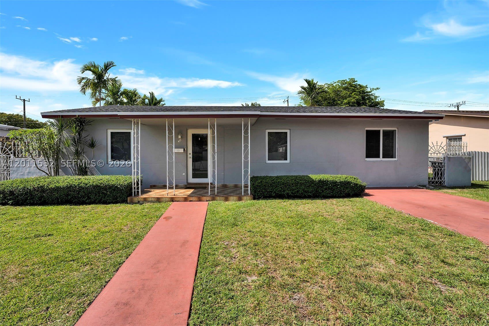 437 swan avenue – photo 2