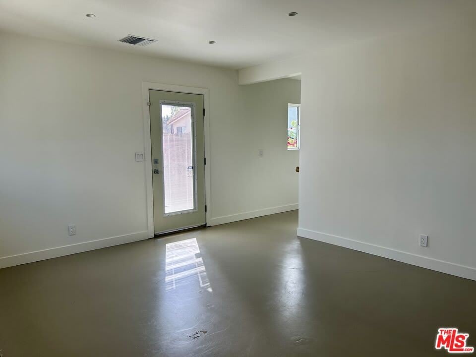 3417 Chadwick Dr – photo 2