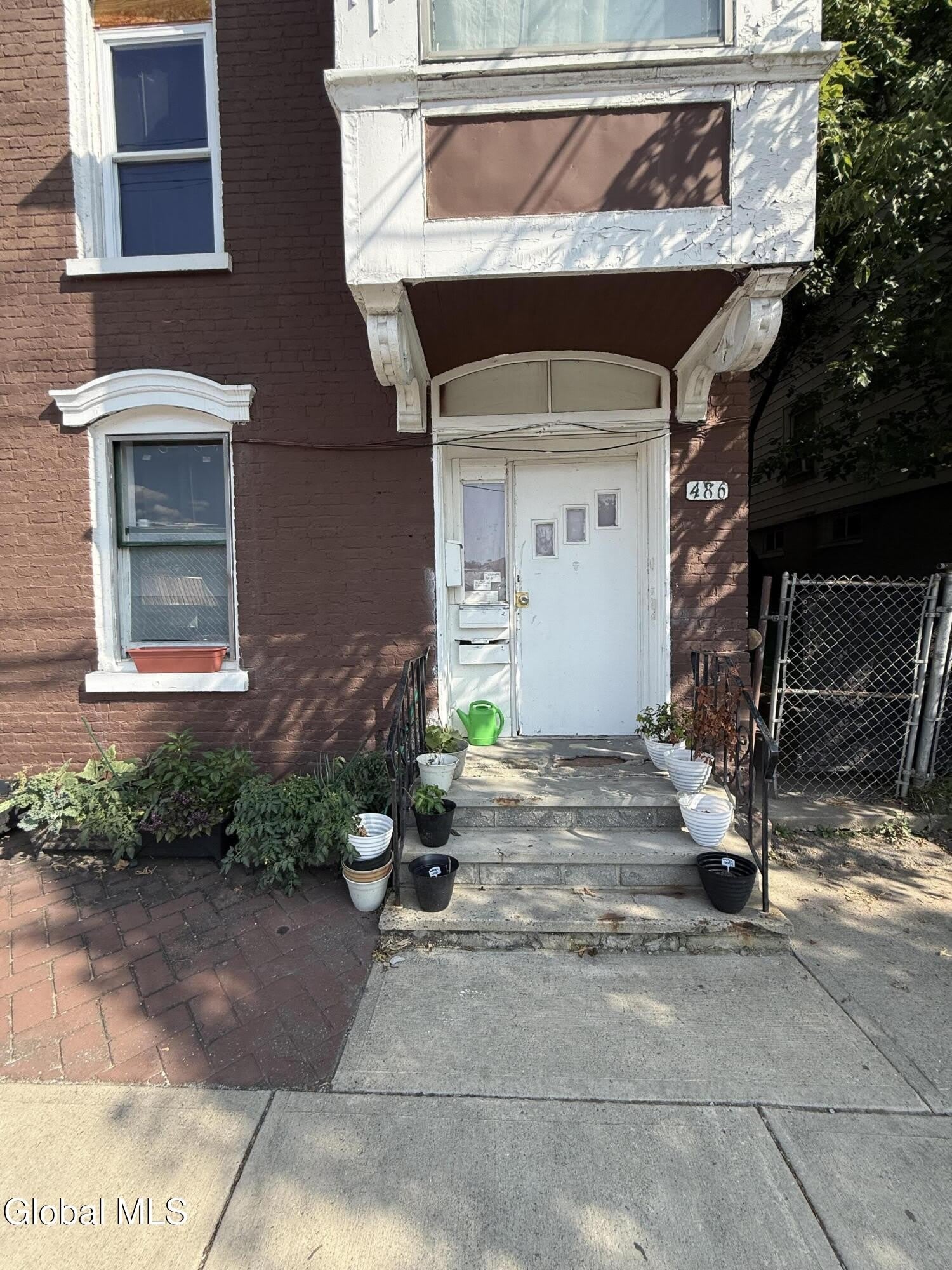 486 4th Street – photo 3