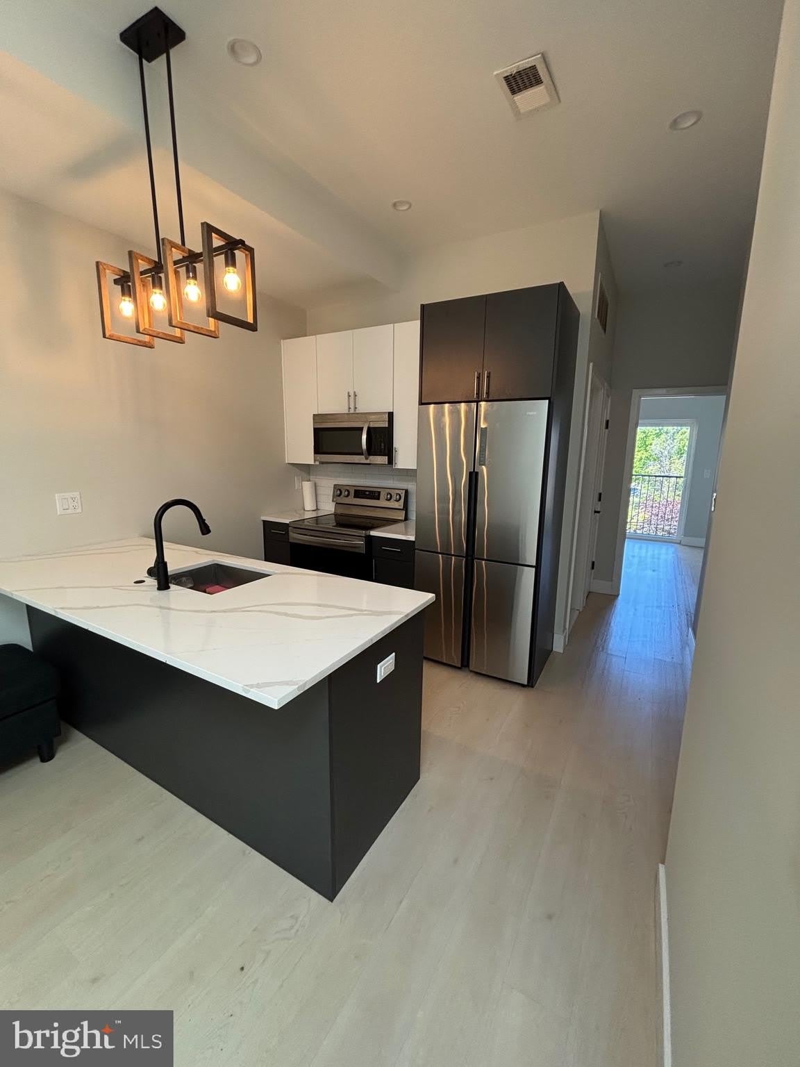 1809 Master Street – photo 1