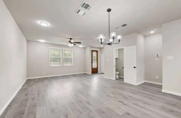 5612 Black Pine Circle – photo 5