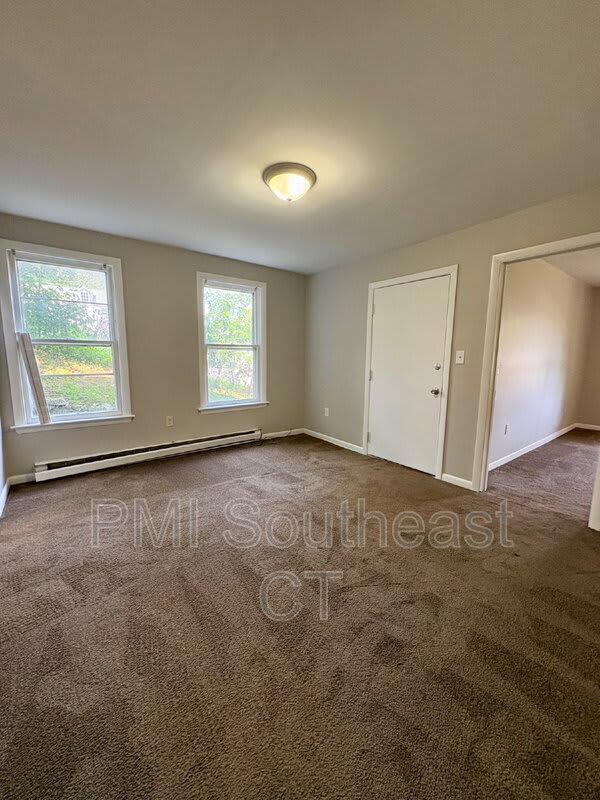 54 Hempstead Street – photo 5