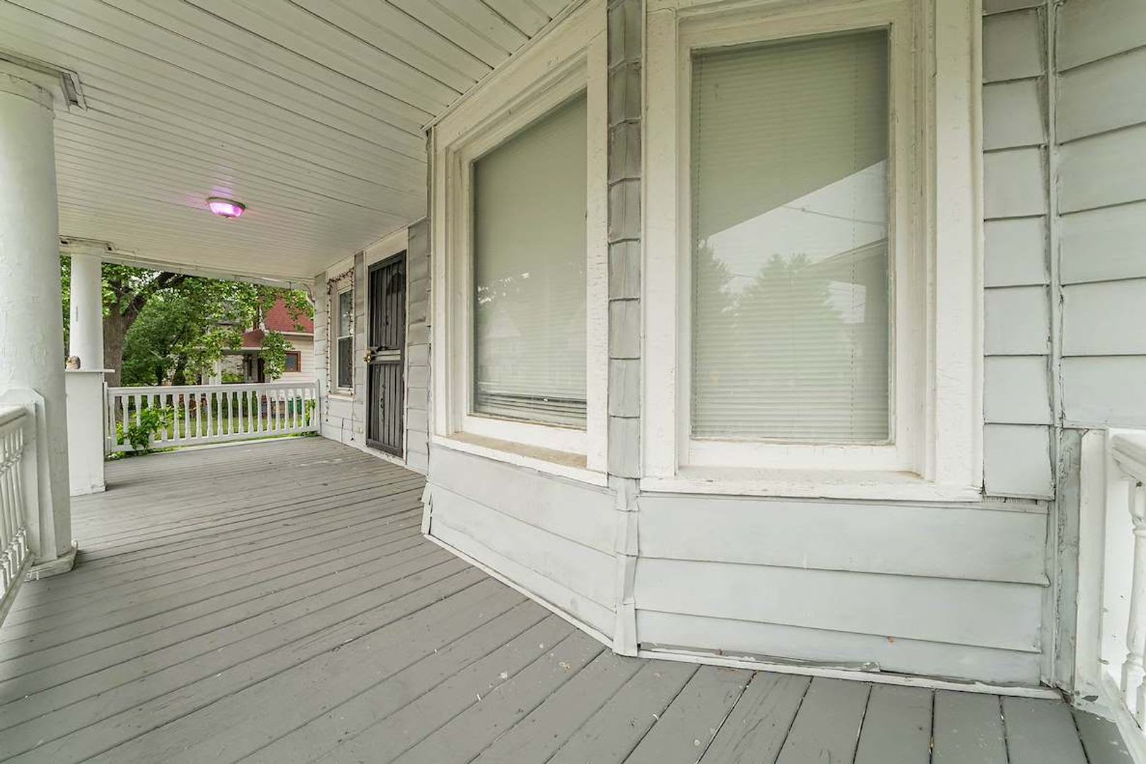 Beautifully Renovated Home in a Prime Location, Plus an Exciting Special Offer! – photo 4