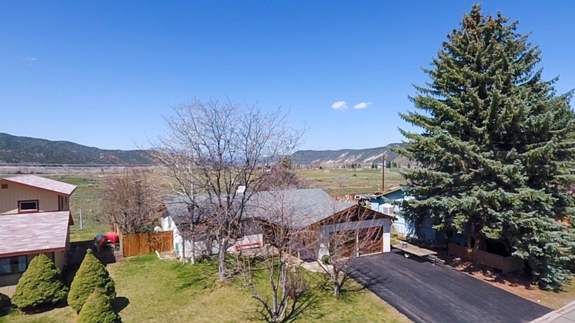 5 Bedroom, 3 Bath house located in El Jebel, CO – photo 1