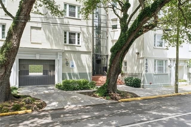 1436 JACKSON Avenue – photo 2