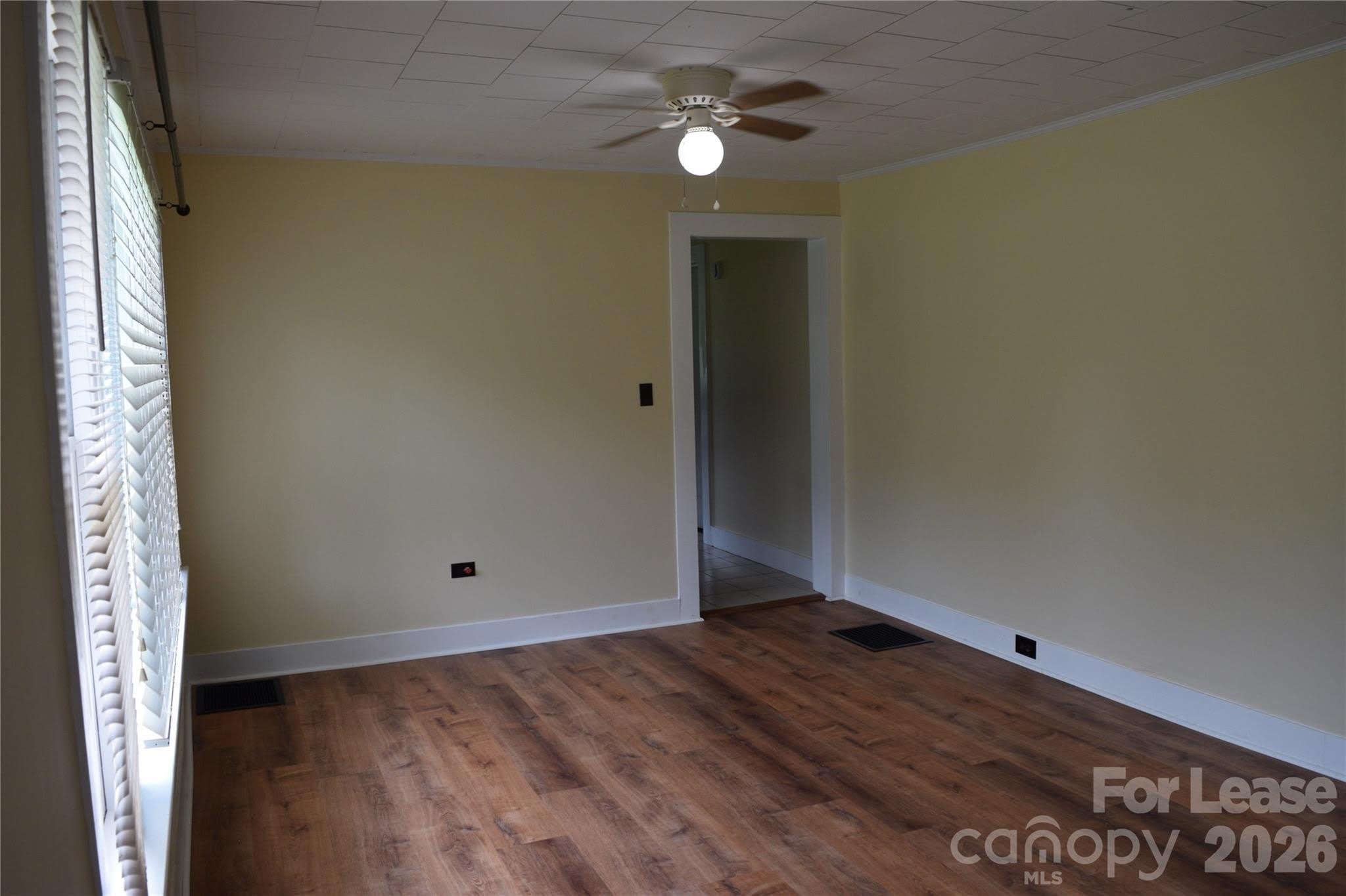 2736 Peachtree Road – photo 2