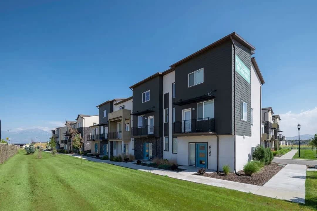 Sunset Ridge Apartments – photo 2