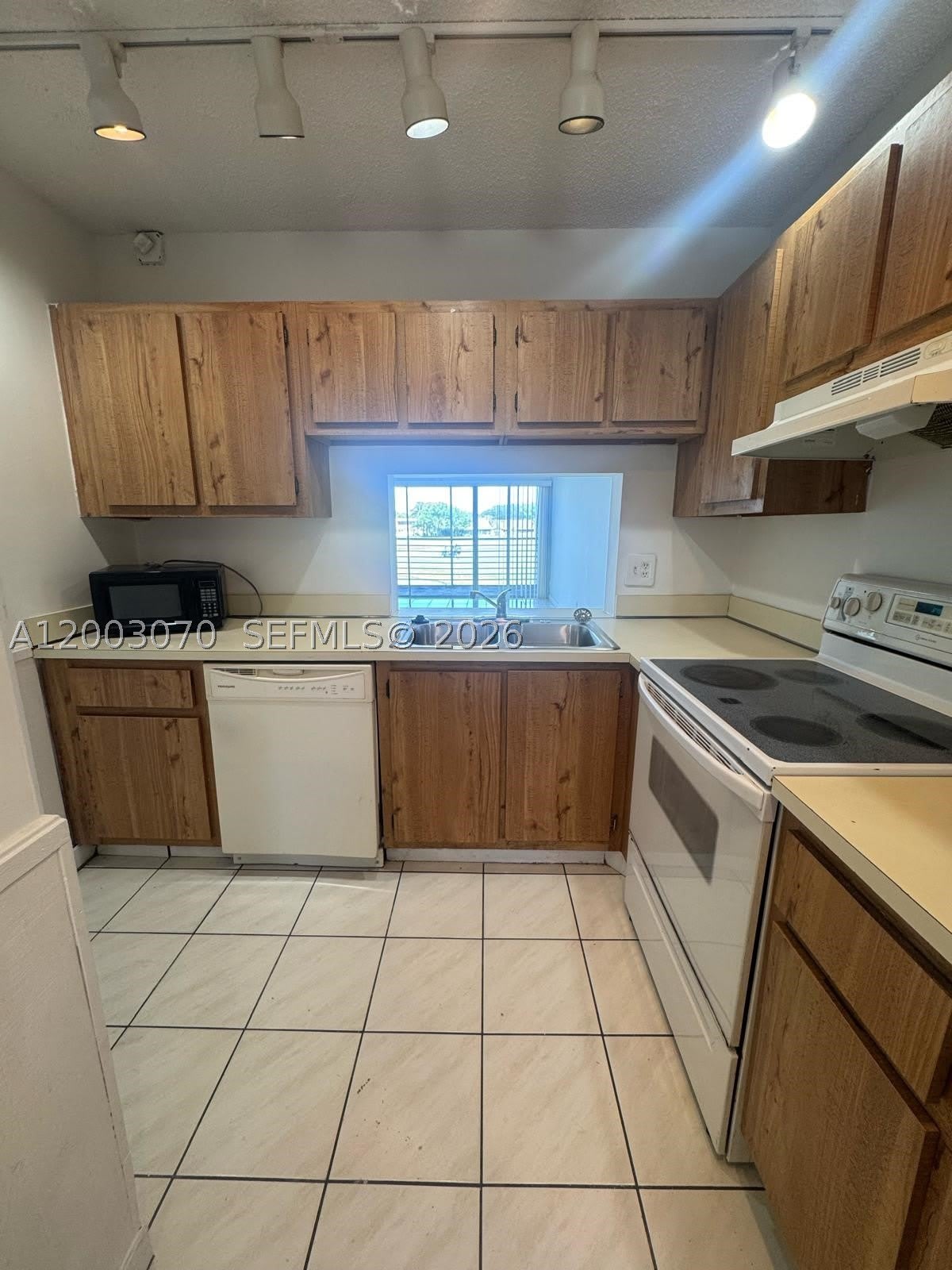 7410 Woodmont Ter – photo 3