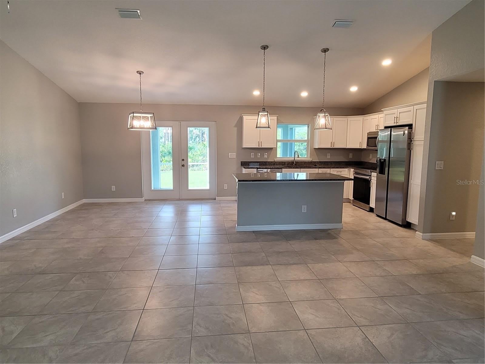 13481 DRYSDALE Avenue – photo 3