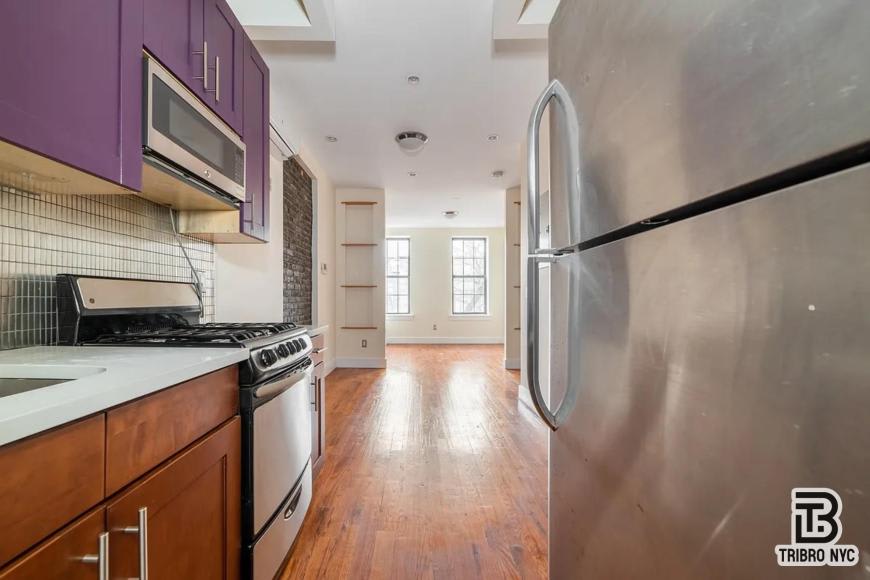 215 Marion Street – photo 5