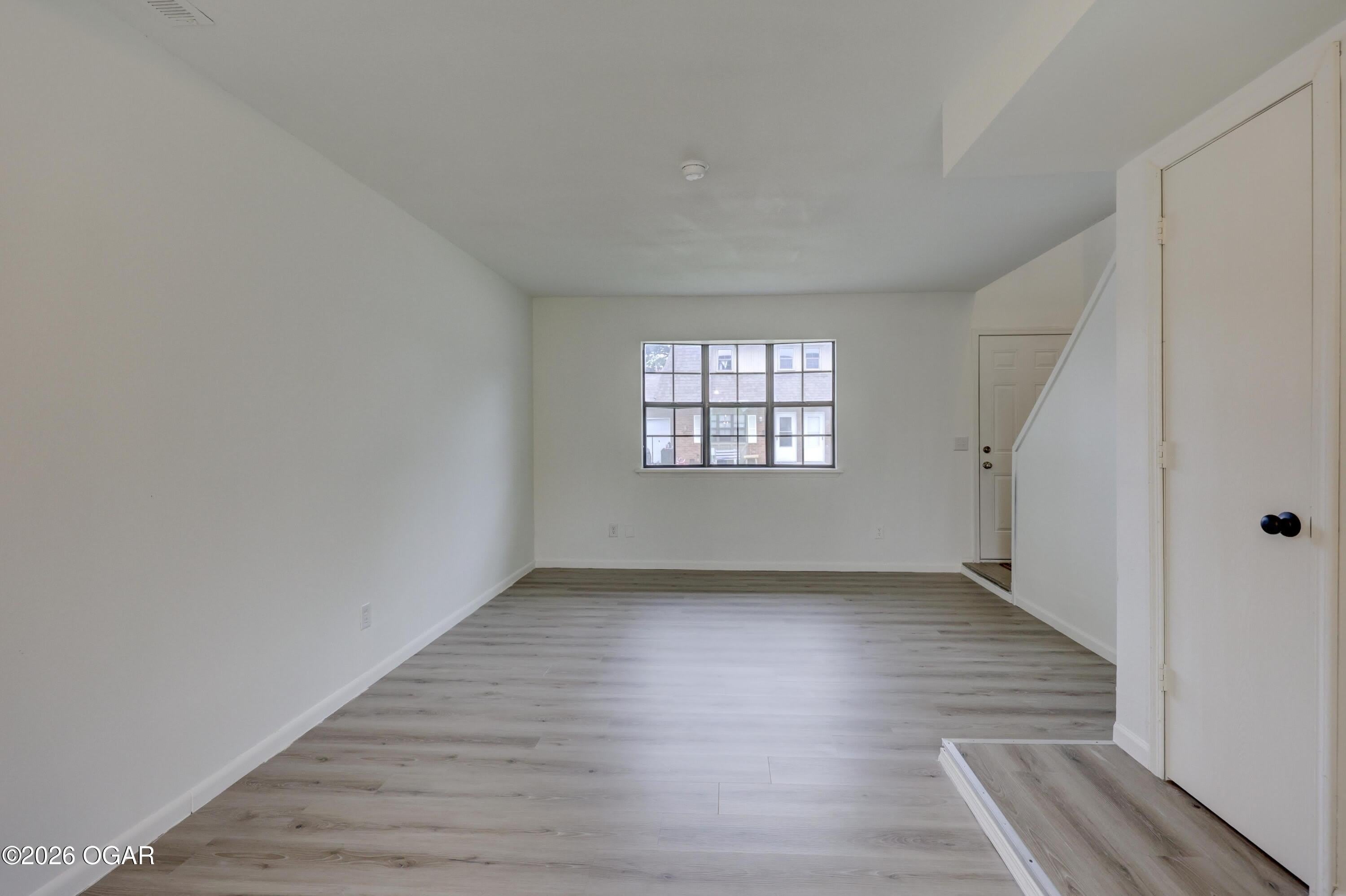 1117 S St Louis Avenue – photo 2