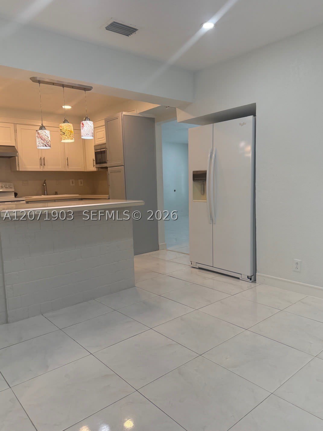4210 NE 12th Ter – photo 2