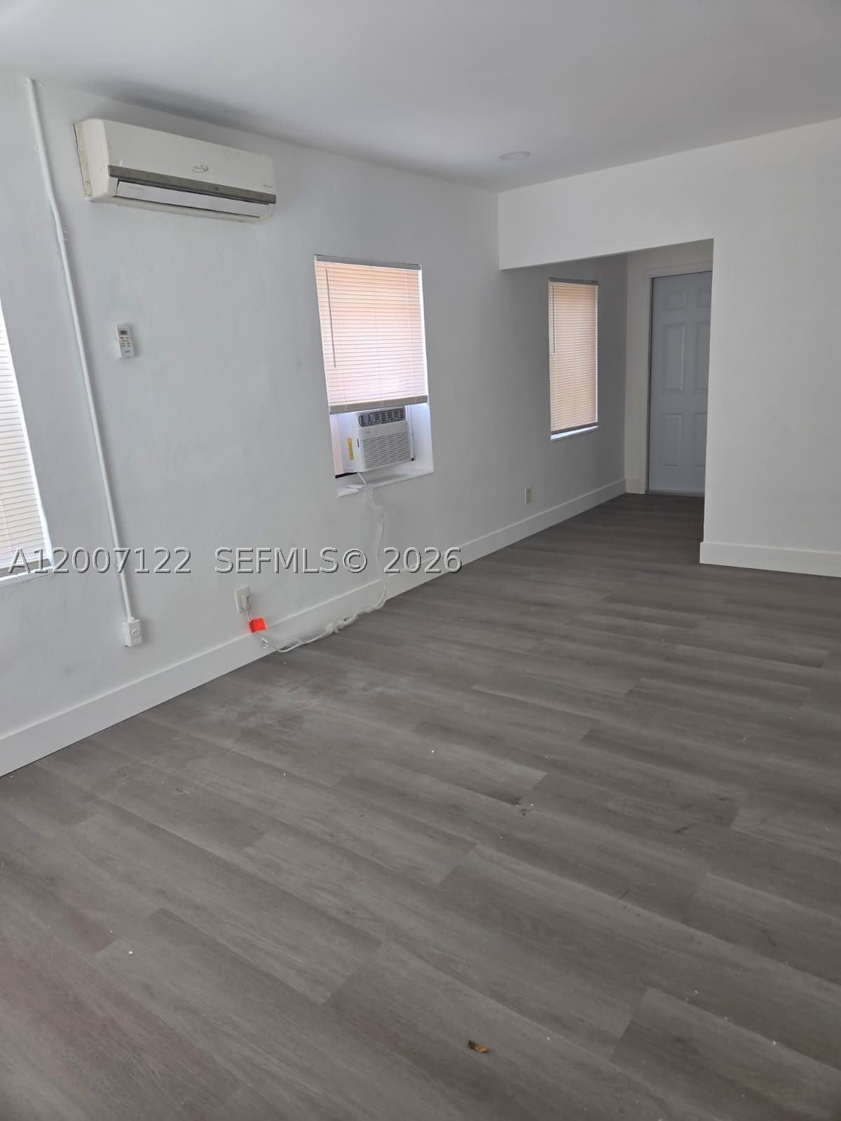 2316 Madison St – photo 2