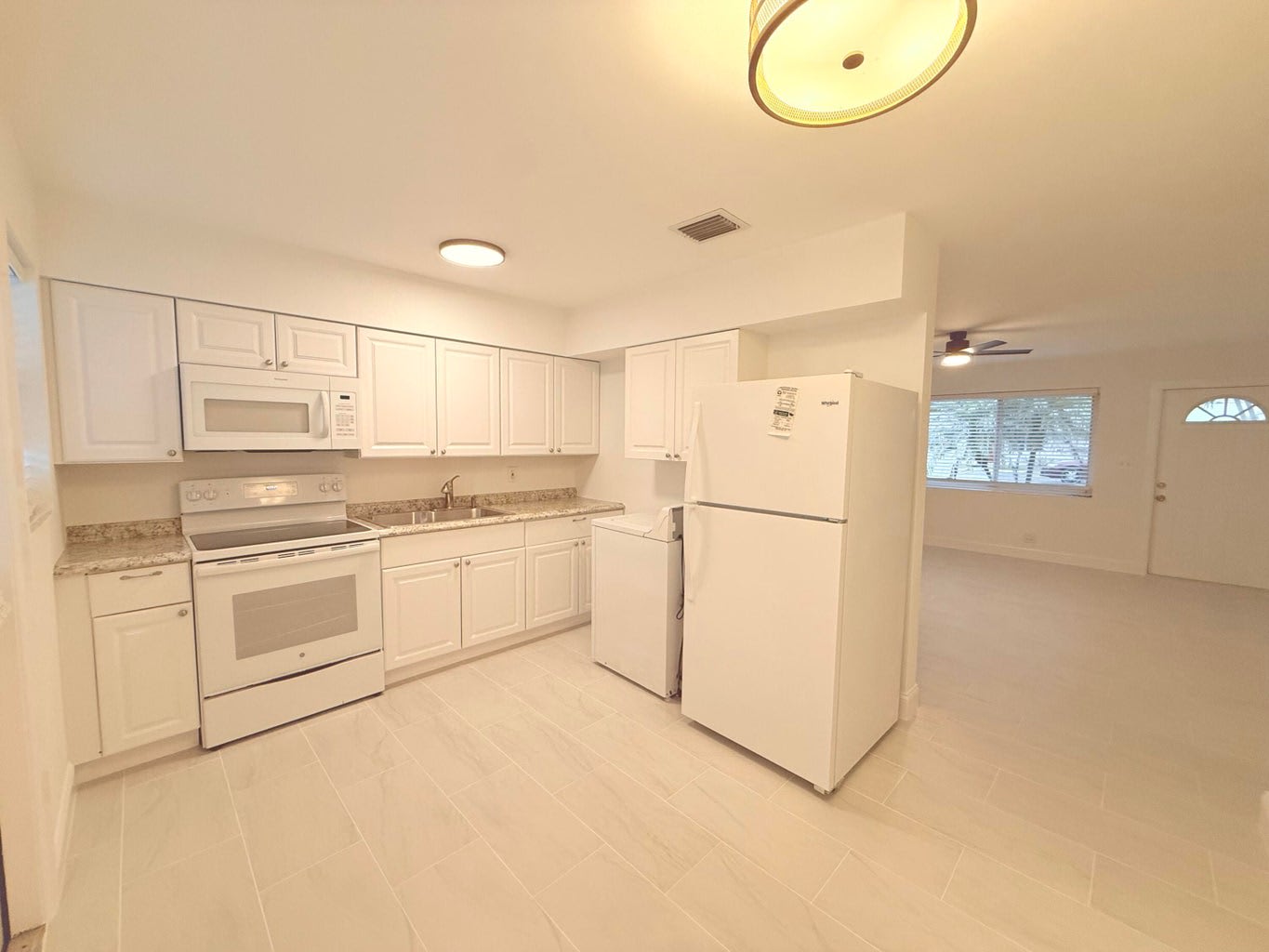 626 Prosperity Farms Road – photo 3