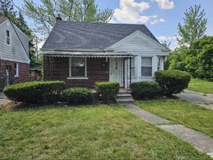 16092 Coram St – photo 1