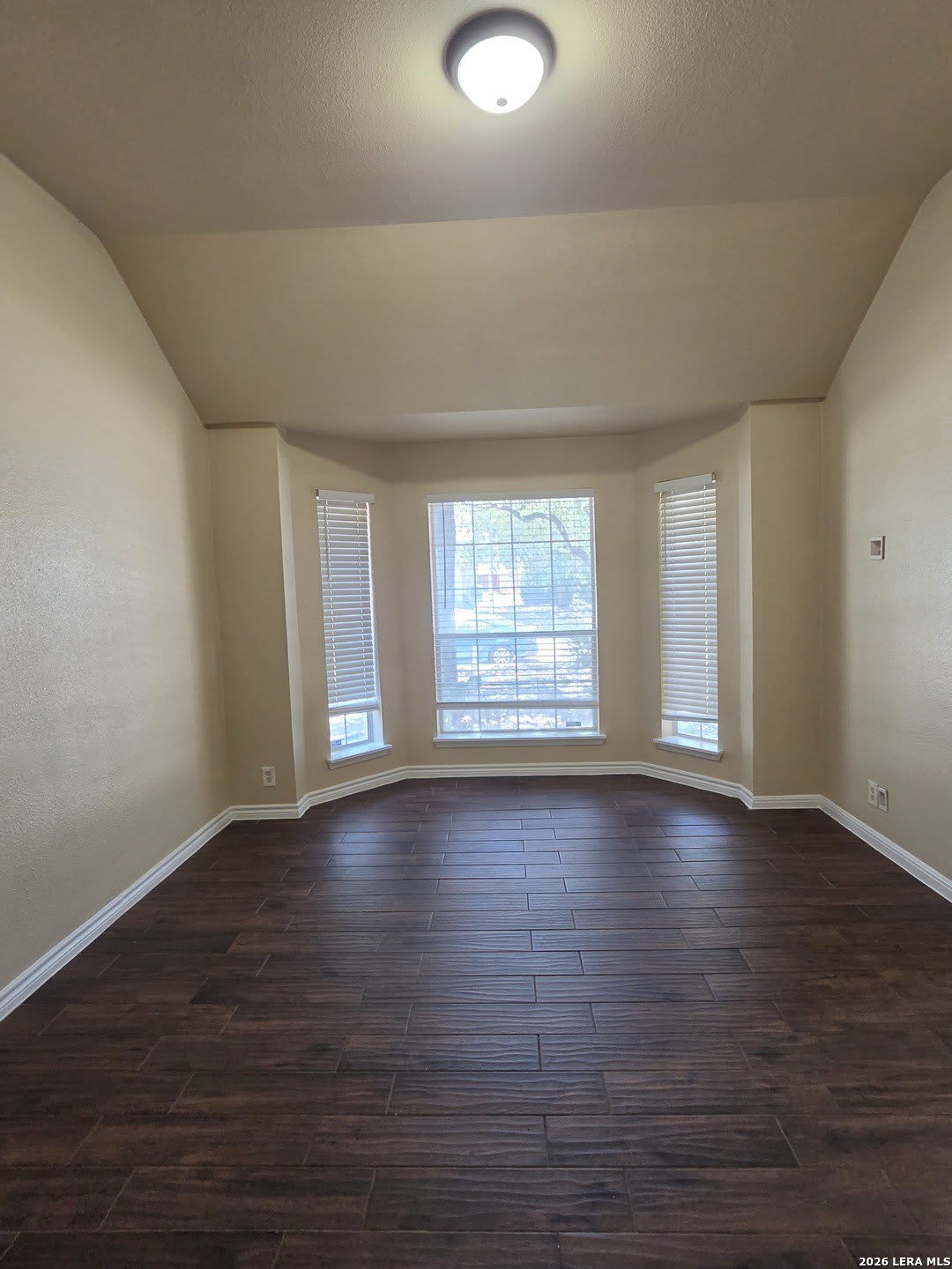 8515 RITA BLANCA ST – photo 4