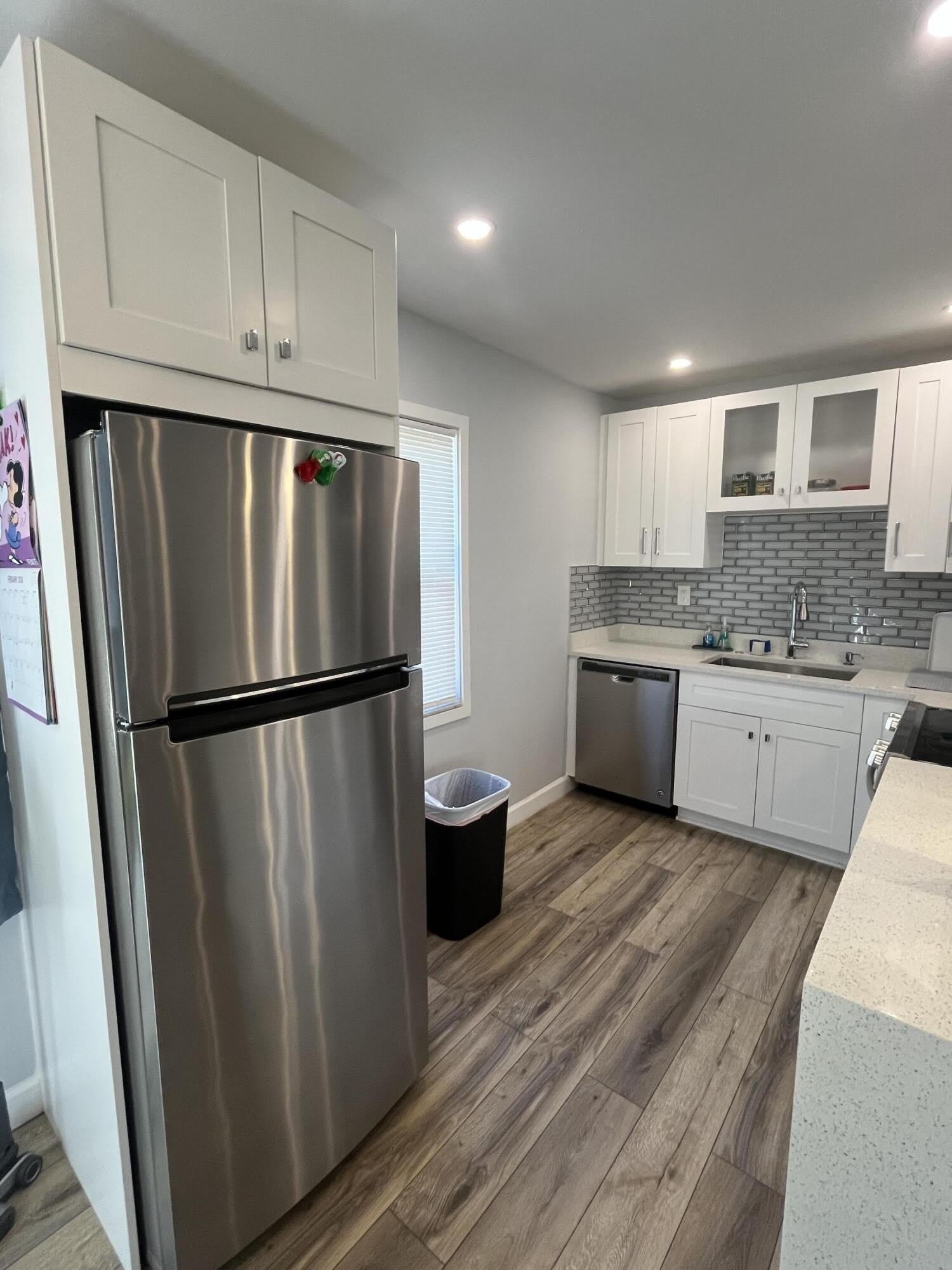 812 Burgundy Q – photo 2