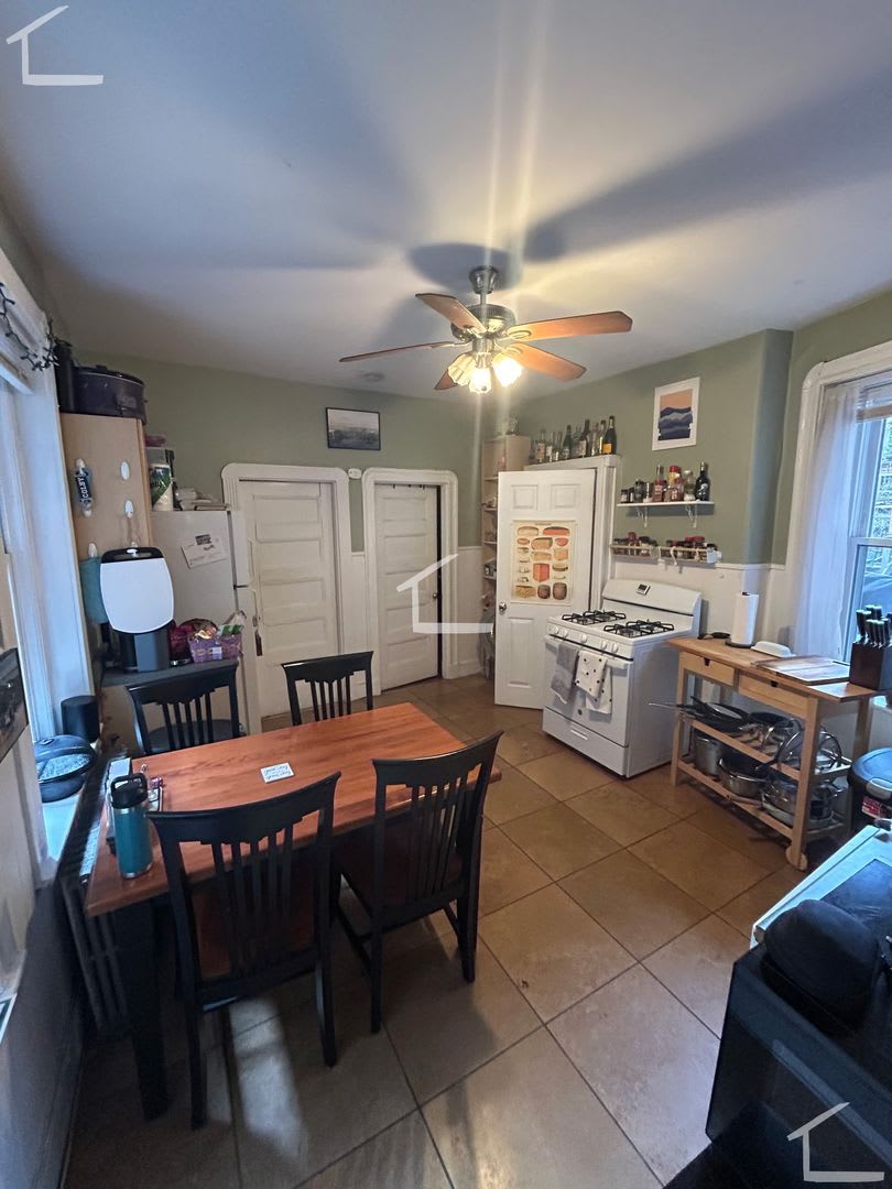 4 bed in Beacon HIll – photo 4