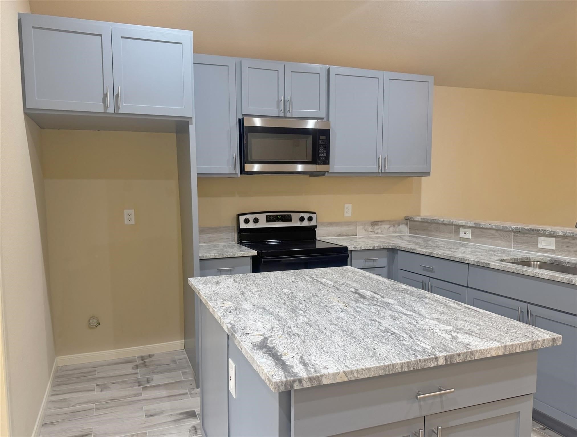 3912 Oneal Street – photo 5