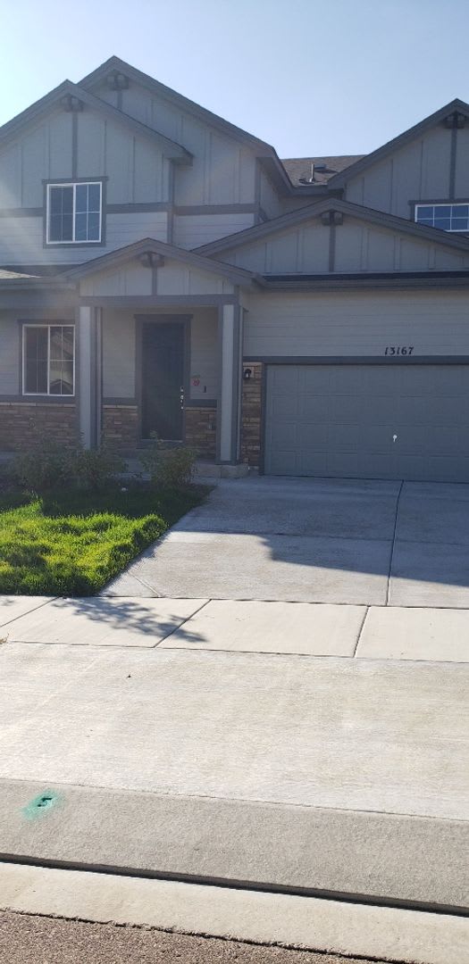 Newer 3 Bedroom home with 2 1/2 baths in Meridian Ranch – photo 3