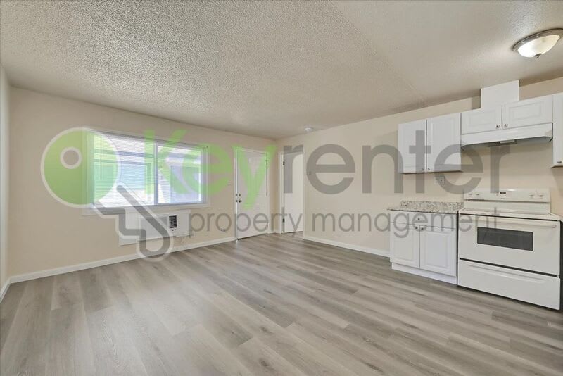 1071 Santiago Ave – photo 3
